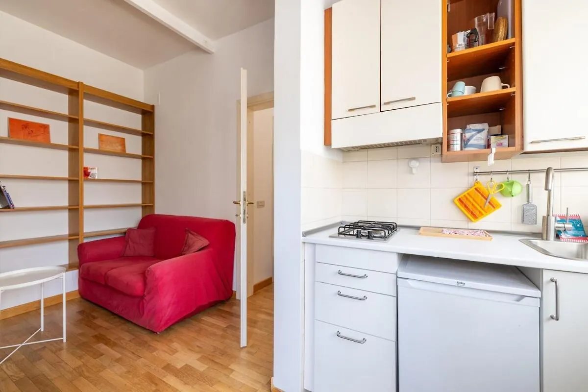 Piazza Navona Rooftop Retreat 罗马